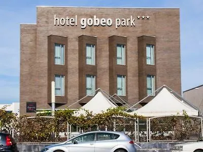 戈贝欧公园酒店 3*