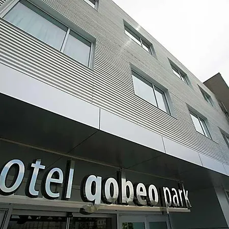 Gobeo Park 3*