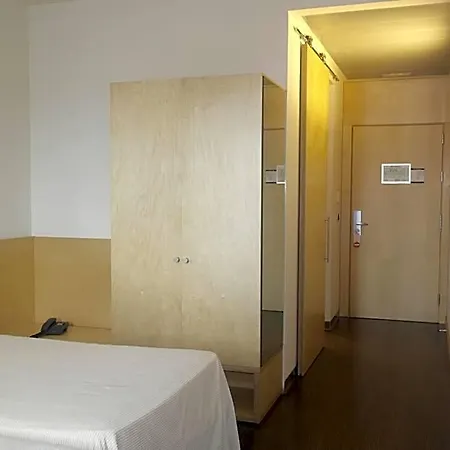 Gobeo Park 3* Vitoria-Gasteiz
