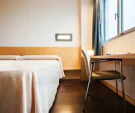 Hotel Gobeo Park