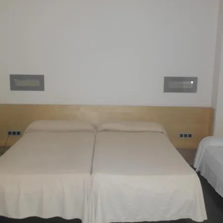 Gobeo Park فندق 3*